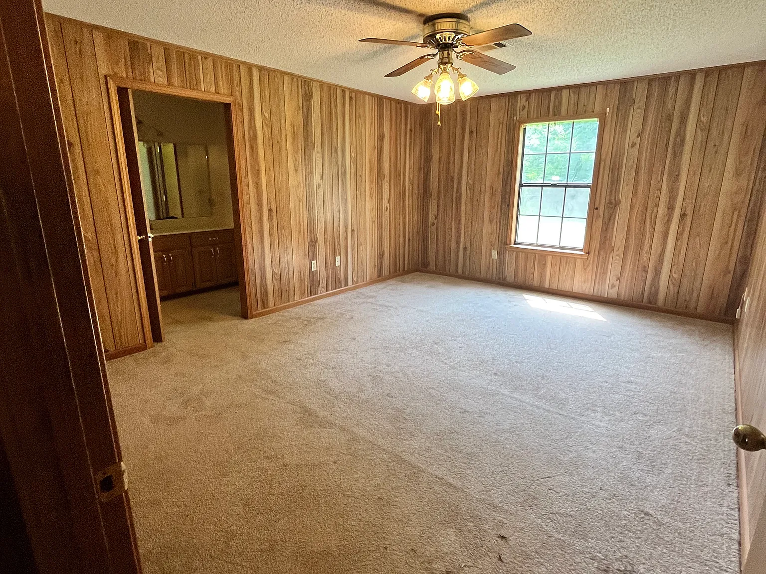 2 bed, 1388 sqft, $1,250 — Photo 2