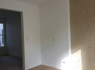 357 E Philadelphia St, York, PA 17403