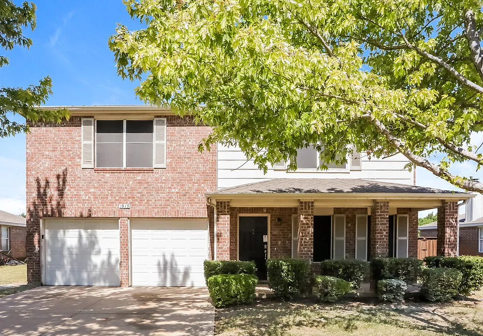1919 Berkeley Dr