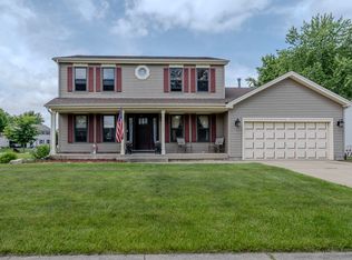 1404 Candlewood Dr, Crystal Lake, IL 60014