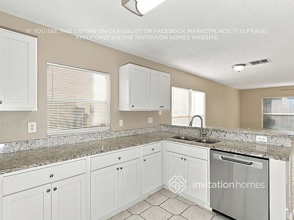 3rd image of 733 Burlwood St