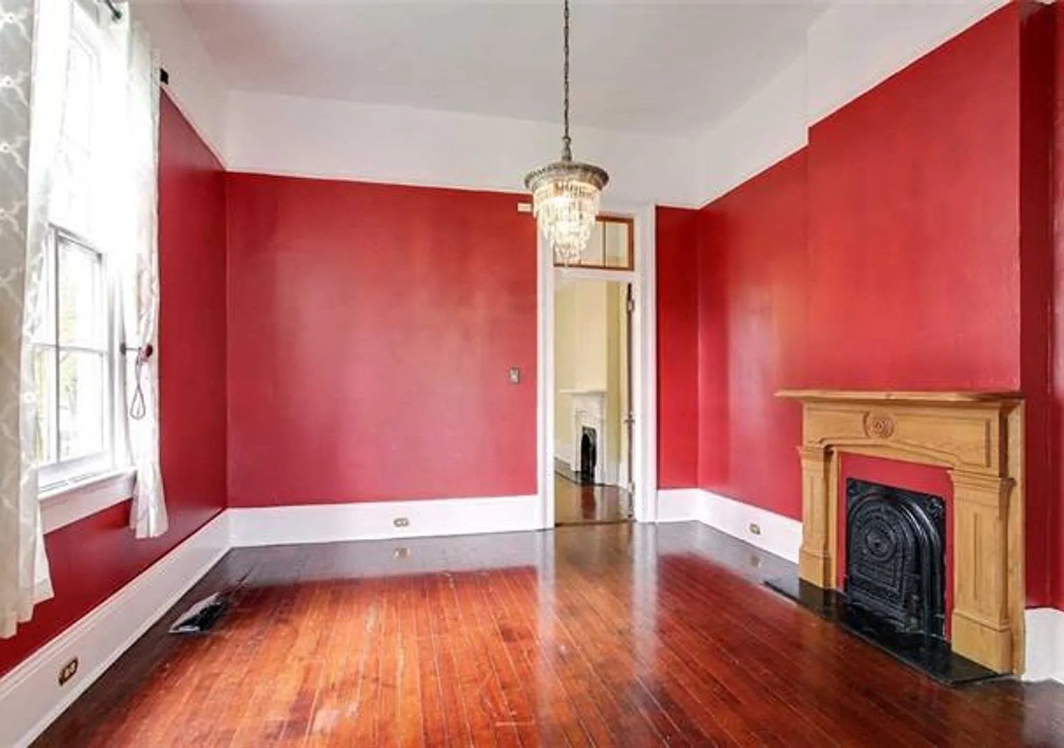 2-dsm0227 — Photo 2