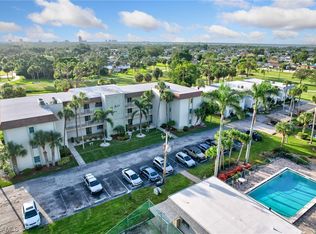 4840 Golf Club Ct APT 8, North Fort Myers, FL 33903