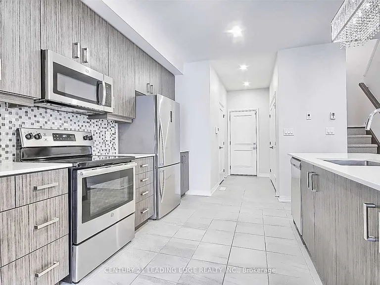 113 Greenwich Ave — Photo 3