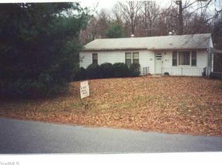 618 S Dogwood Rd, Thomasville, NC 27360
