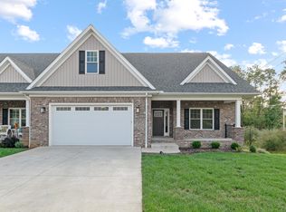 8470 Whistling Straits Dr, Radford, VA 24141