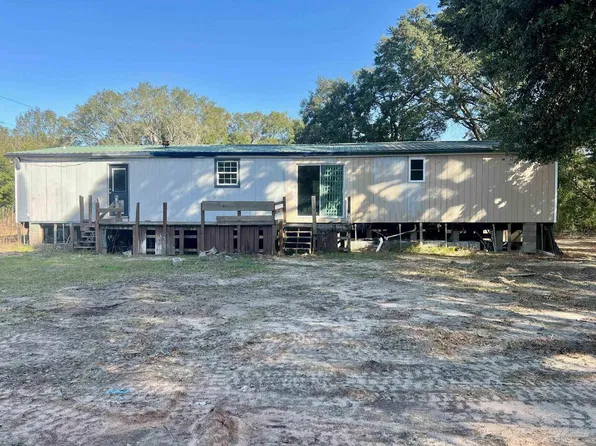 8281 Welcome Rd, Milton, FL 32583