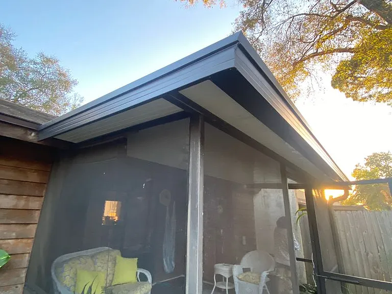 505 Bristol Dr — Photo 2