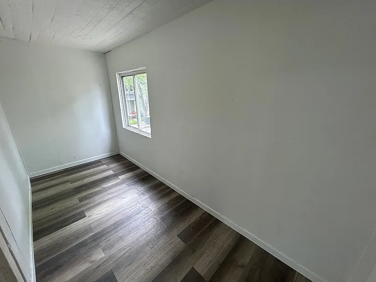 109 Kent Ct — Photo 7