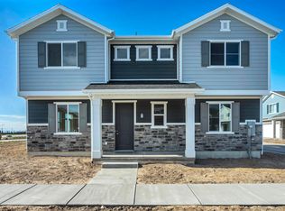 1541 W Parkview Dr, Syracuse, UT 84075