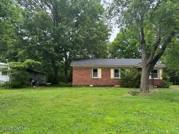 406 W 10th St, Trenton, TN 38382