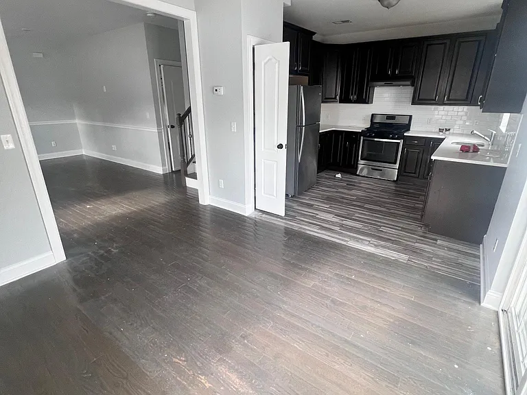 12 N Whittier St #A-B — Photo 11