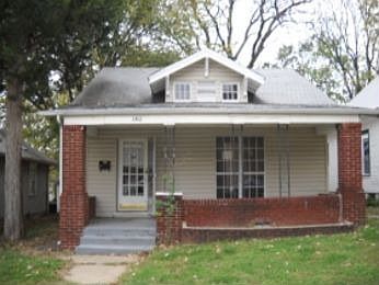 1st image of 140 N Lawndale Ave