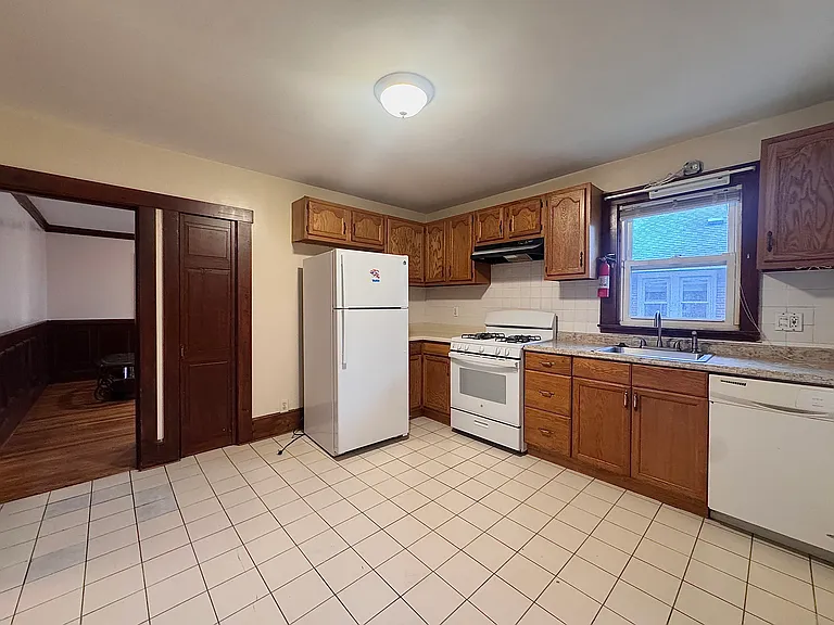 28 Alewife Brook Pkwy #2B — Photo 3