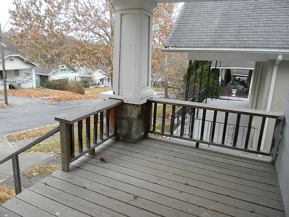 5th image of 4318 Chestnut Ave