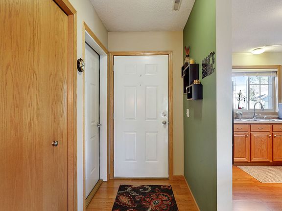 4th image of 710 Monn Ave