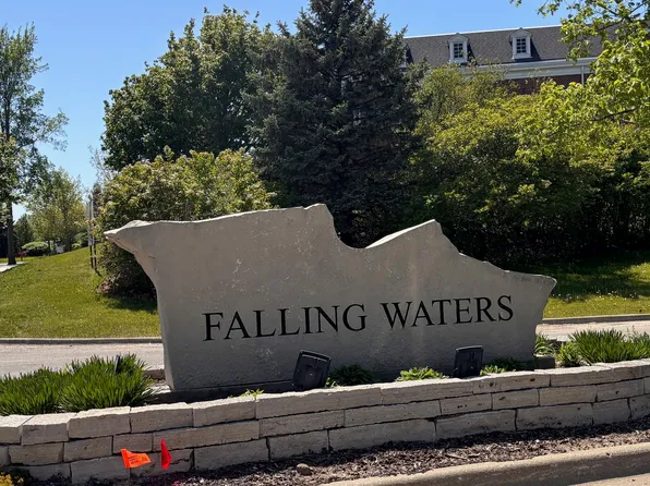 3142 Falling Waters Ln #3142, Lake Villa, IL 60046