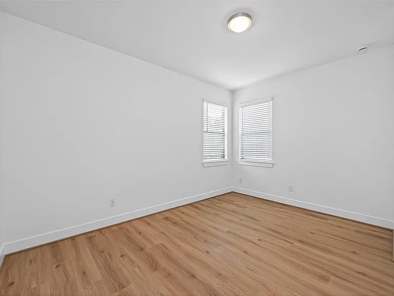 7802 Longhorn Ballroom — Photo 16