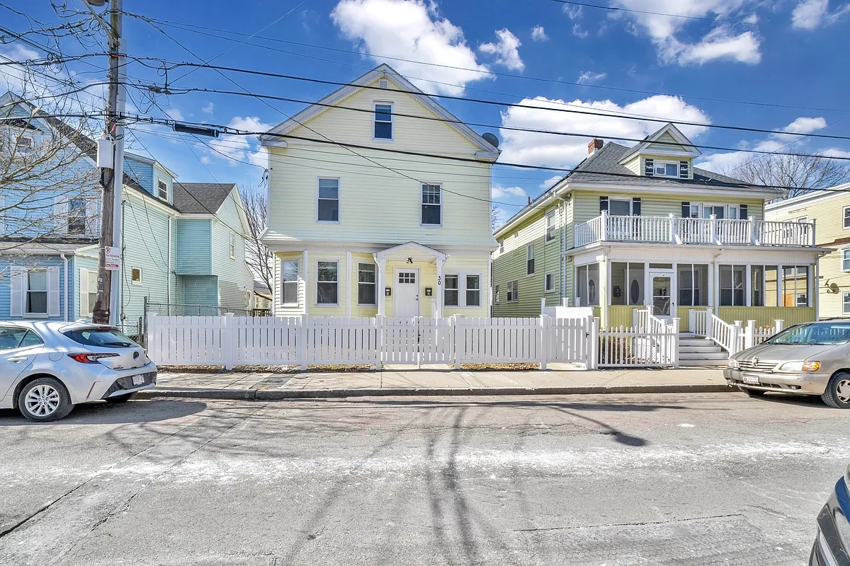 Building Photo - 30 Hiawatha Rd #2