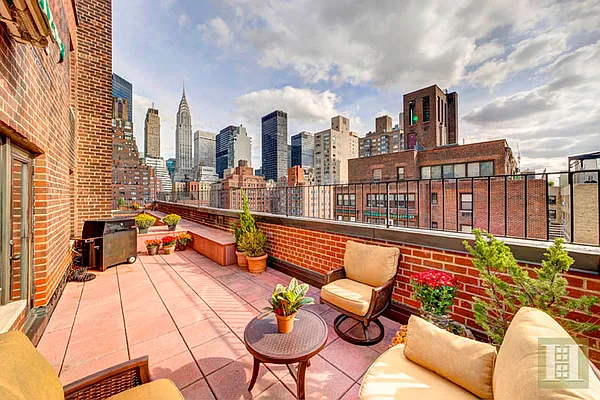 Sold by Halstead Real Estate | media 4