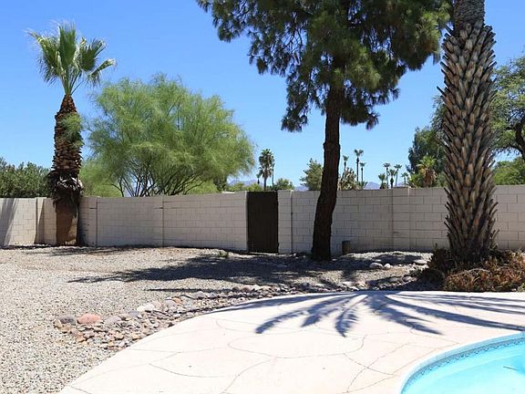 4th image of 10857 N 64th St