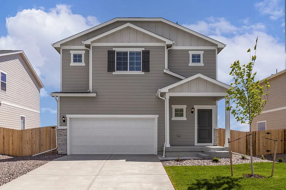 4 bed, 2.5 bath, 1924 sqft, $2,964 — Photo 1
