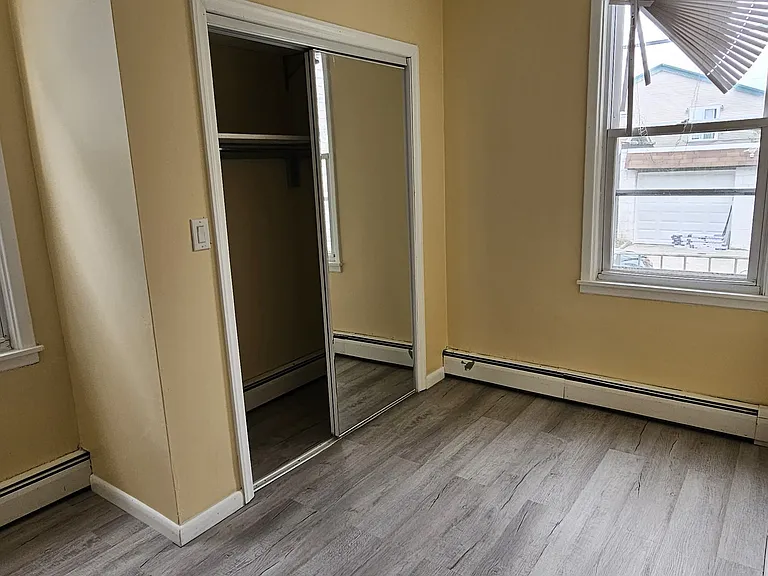 38 Humphrey Ave #1 — Photo 15