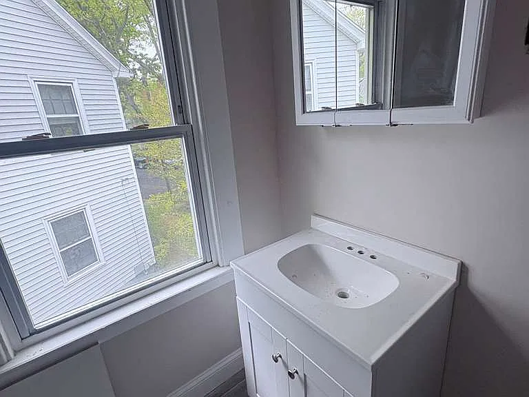 150 Crescent St #150 — Photo 20