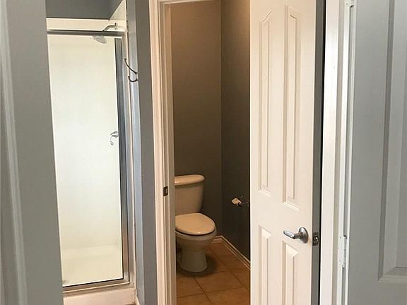 3rd image of 4009 Claymore Ln
