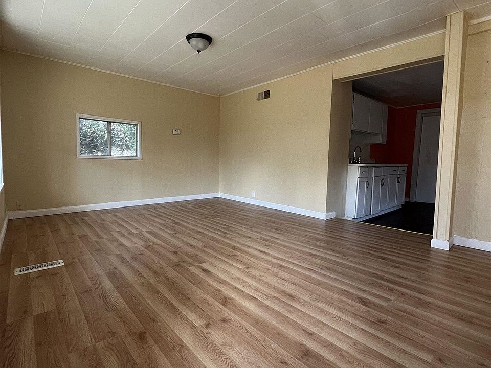 2nd image of 2533 S 8th St