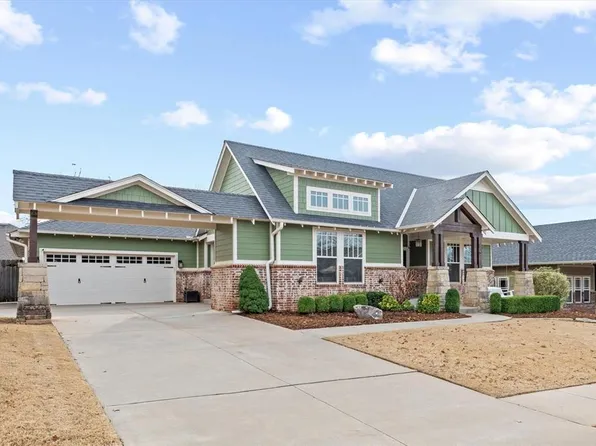 4724 October Dr, Edmond, OK 73034