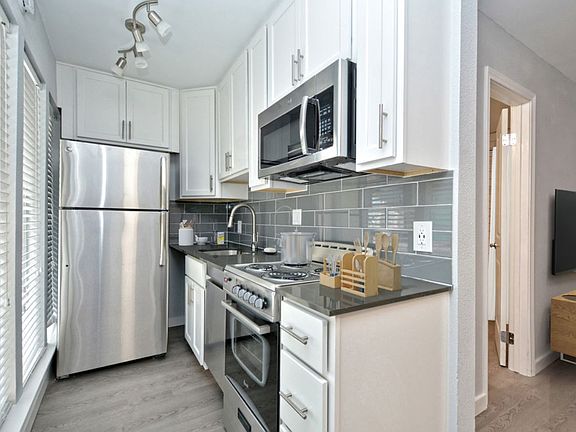 2nd image of 4558 Avenue A