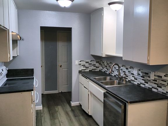 2nd image of 7621 Gingerblossom Dr