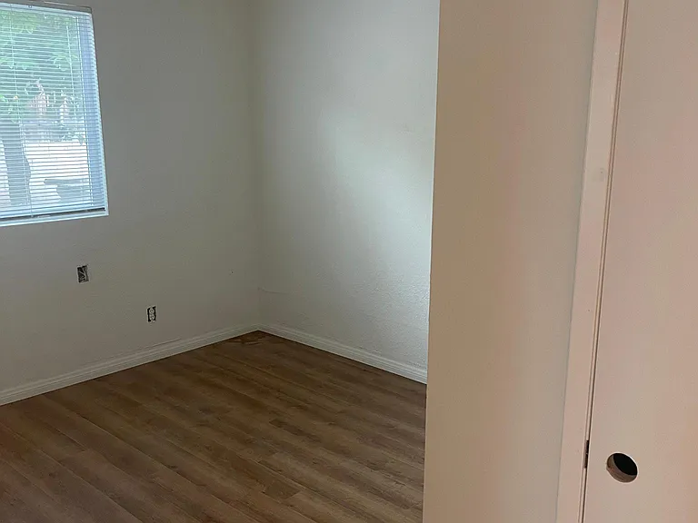 1154 E Lexington Ave #2 — Photo 4
