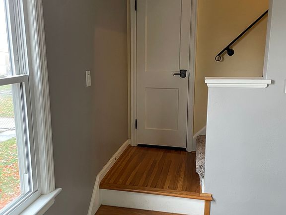 4th image of 1536 Elmwood Ave