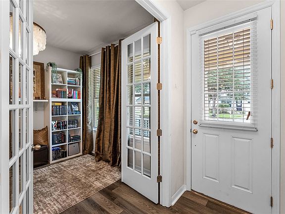3rd image of 7428 Azalea Cove Cir