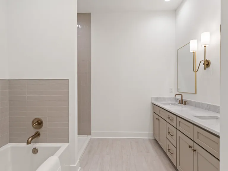 115 Gaunt Ln #204 — Photo 7