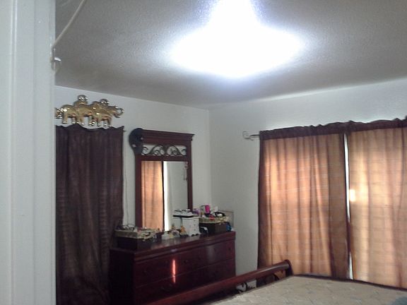 5th image of 1825 W Hermosa Dr