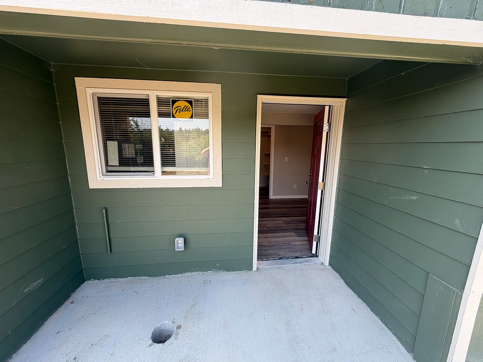 2 bed, 1000 sqft, $2,600 — Photo 2