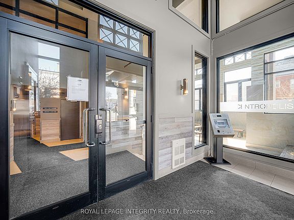 4th image of 429 Kent St #320