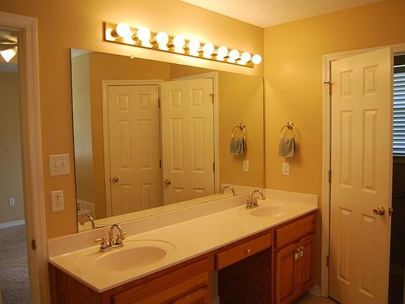 Double vanity in master bath