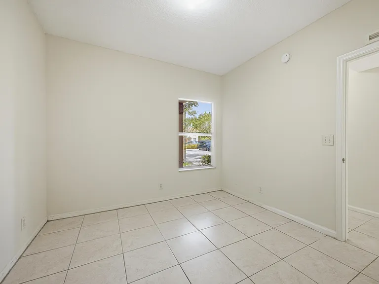 4535 Oak Terrace Dr — Photo 19