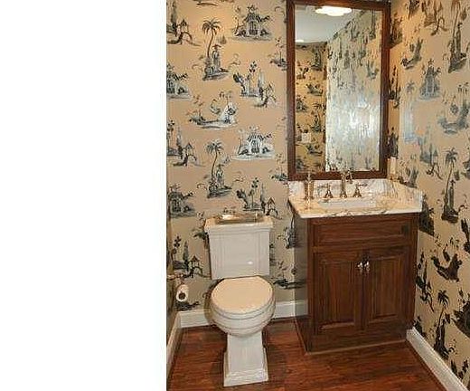 3rd image of 1702 N Park Dr APT 68