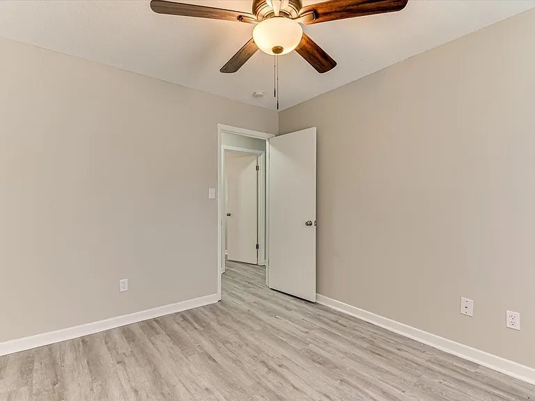 3006 Angela St #A — Photo 27