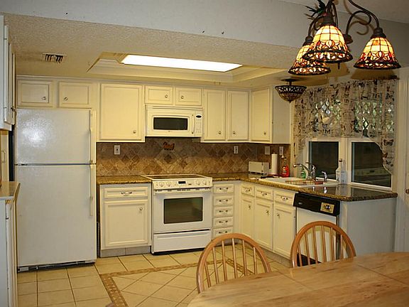 3rd image of 6316 Bankside Dr #61