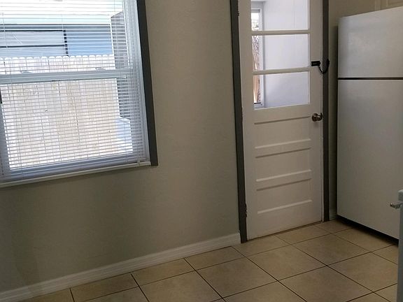 4th image of 2741 Parma St #2741
