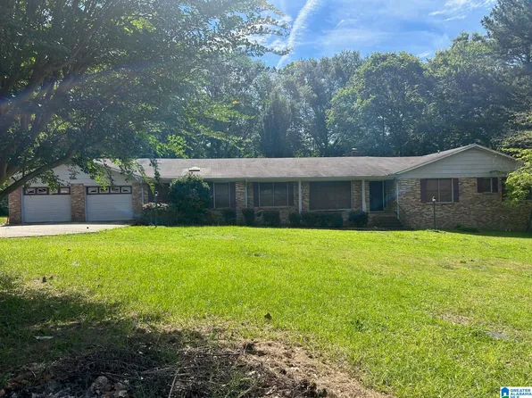 2515 Simpson St, Anniston, AL 36201