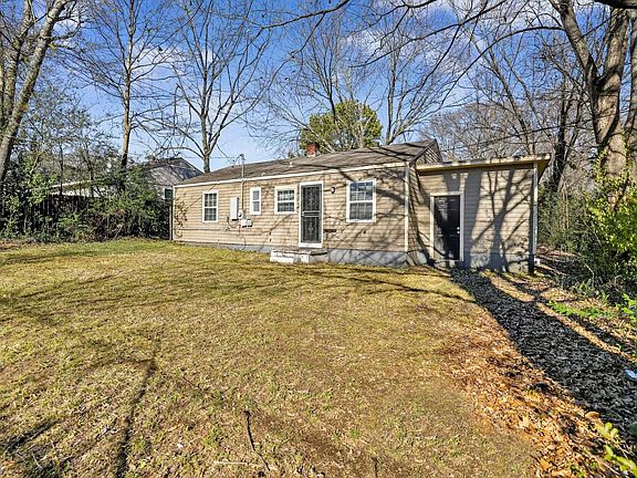 4th image of 4089 Meadow Dr