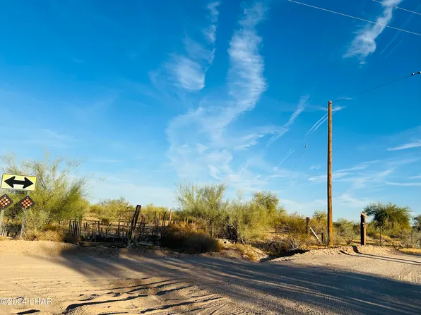 25401 Avenue 37 E, Bouse, AZ 85325