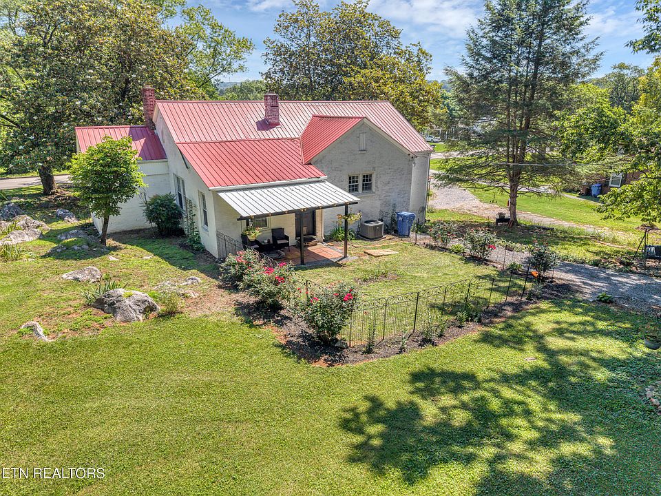 1st image of 403 Rose Ave